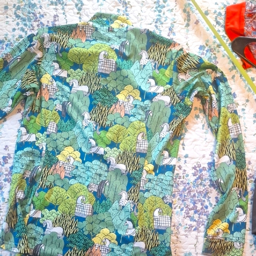 Espoir Enchanted Forest Forest Equestrian Riding Top - Picture 4 of 6